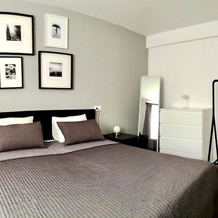 Nav Apartments Split Room photo